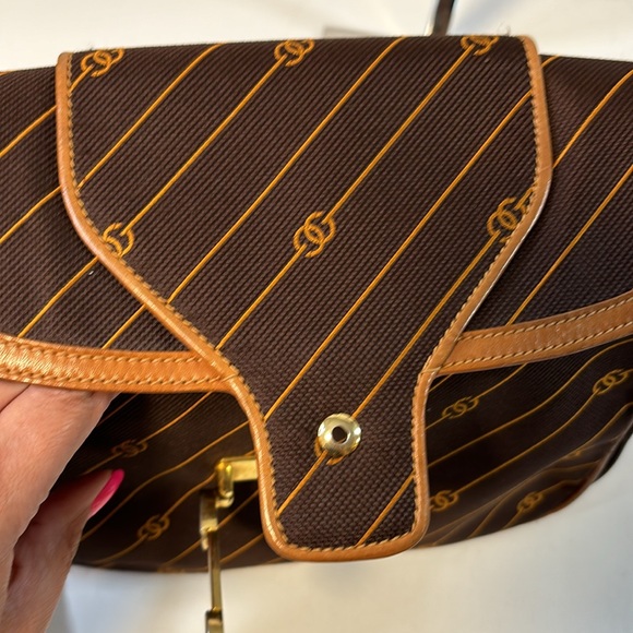 Vintage Gucci Should bag - Picture 14 of 16